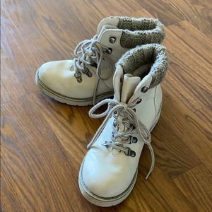 Mossimo Waterproof Boots